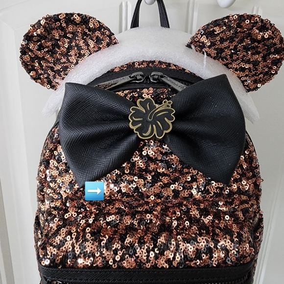 Loungefly Aulani bronze - Picture 8 of 8